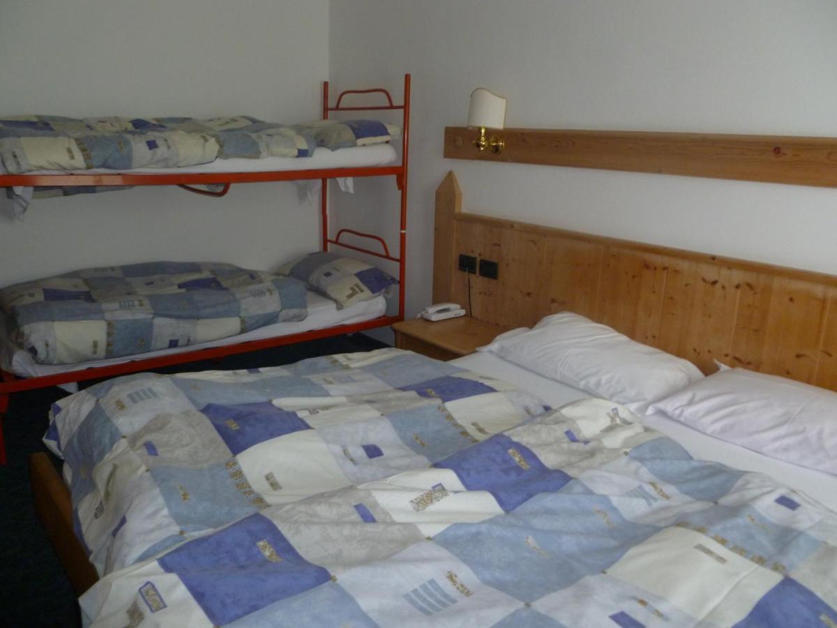 Hotel Alpenrose Passo Rolle Habitación foto
